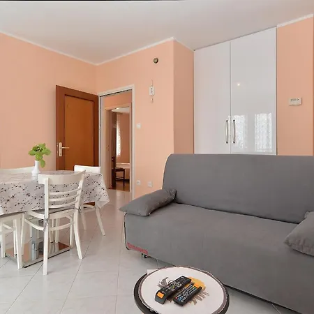 Apartamento With Parking Space Rabac, Labin - 20746