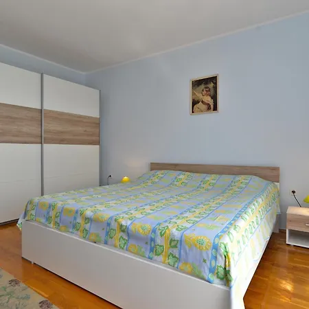 Apartamento With Parking Space Rabac, Labin - 20746 *